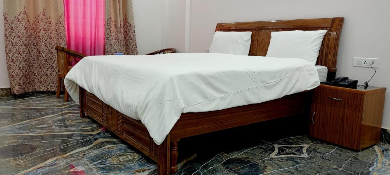 Hotel The Ganga Castle หริทวาร ภายนอก รูปภาพ